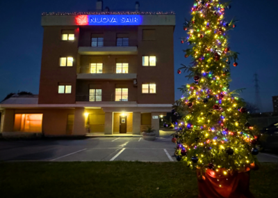 Un tocco di magia natalizia a “colori Nuova Sair”!